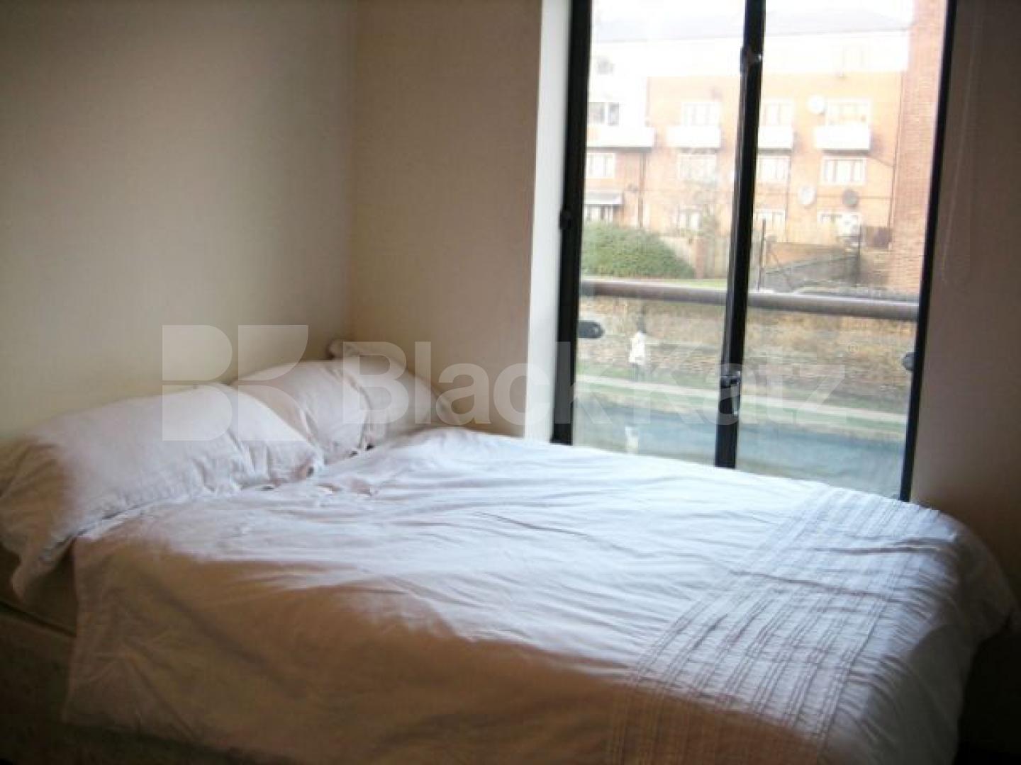 			Rarely Available!!!, 2 Bedroom, 1 bath, 1 reception Apartment			 Ice Wharf, New Wharf Road, Kings Cross